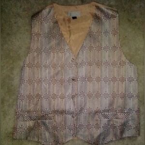 Kids size Large vest. Silky and so cute with adjustable belt back silver creme